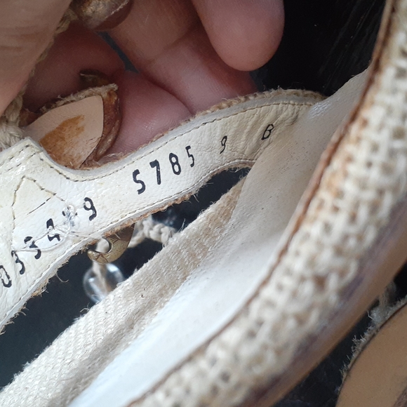 SALVATORE FERRAGAMO HEELS - Picture 13 of 13